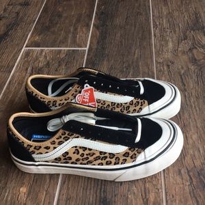 vans style 36 decon sf mini leopard